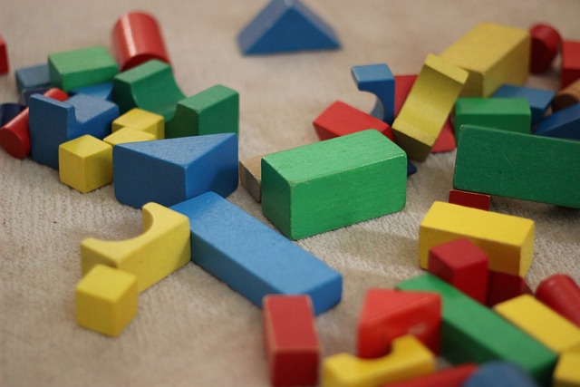Jouets en bois versus jouets en plastique lequel choisir